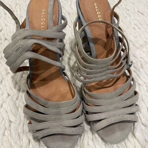 Halogen Women's Gray Strappy Sandals